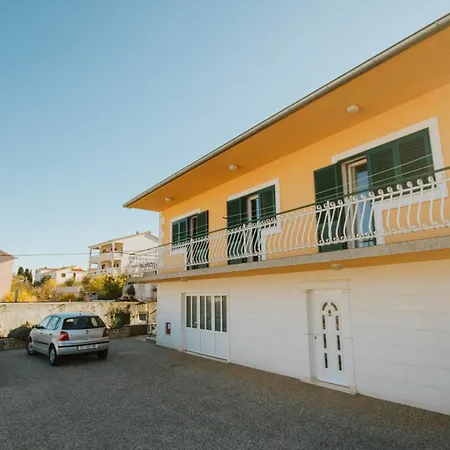 With Parking Space Marina, Trogir - 11554 Apartman Marina